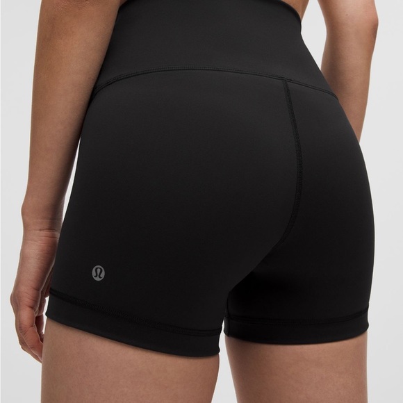 Lululemon wunder train shorts size 6 - Picture 8 of 8